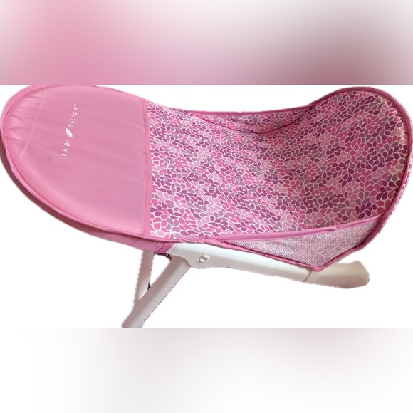 Pink Floral Pattern Bath Chair - Picture 1 of 4